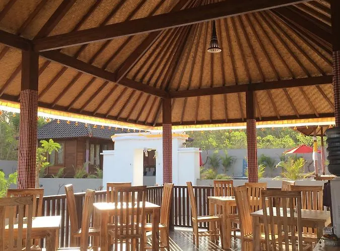Puri Sari Mangrove レンボンガン島